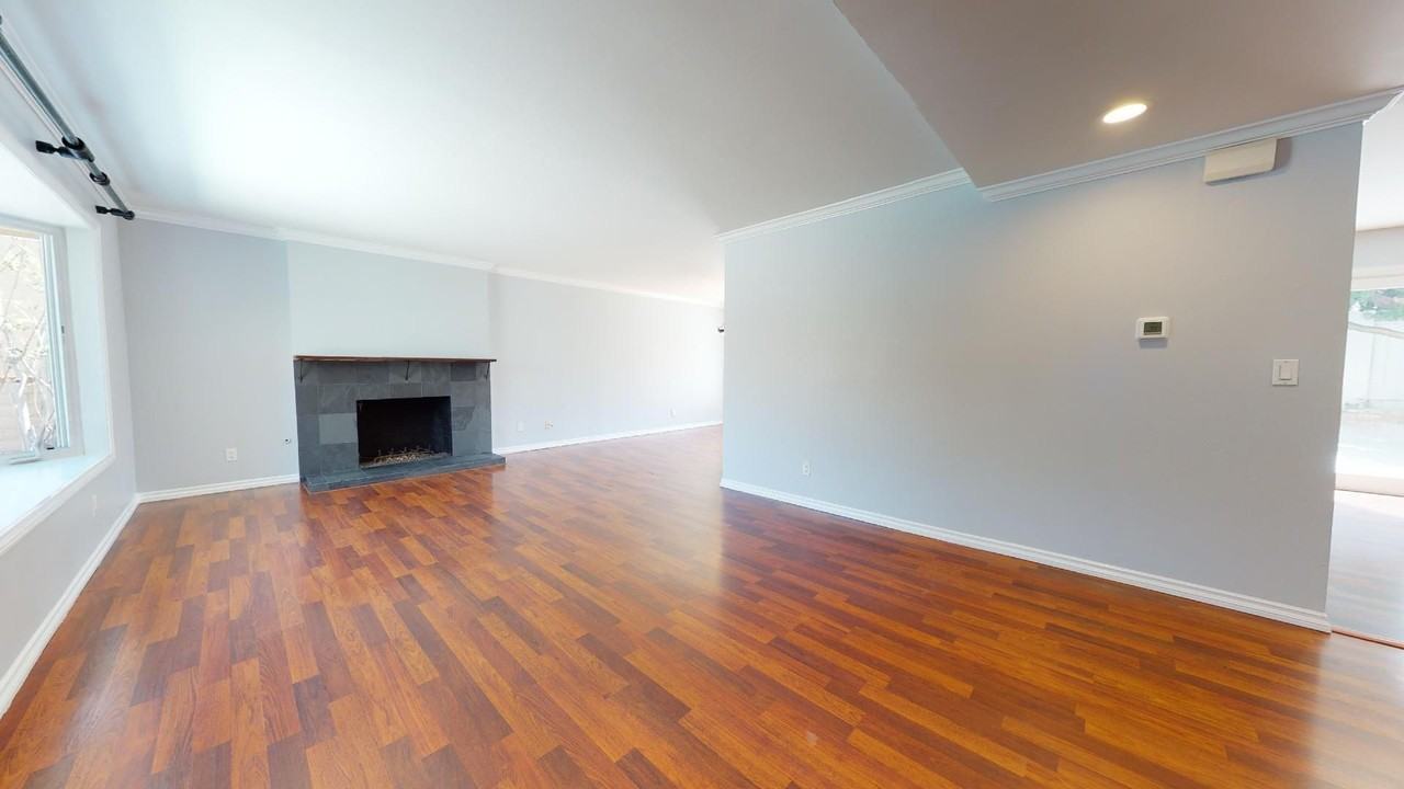 1270 Keats St - Photo 7 of 24