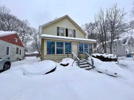 featured image of 2417 Reynolds St