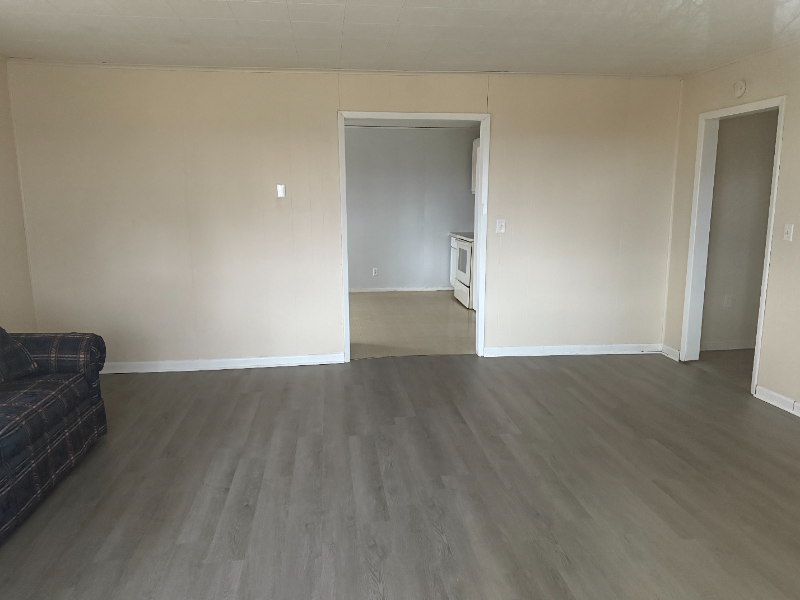 5635 Orebank Rd - Photo 2 of 4