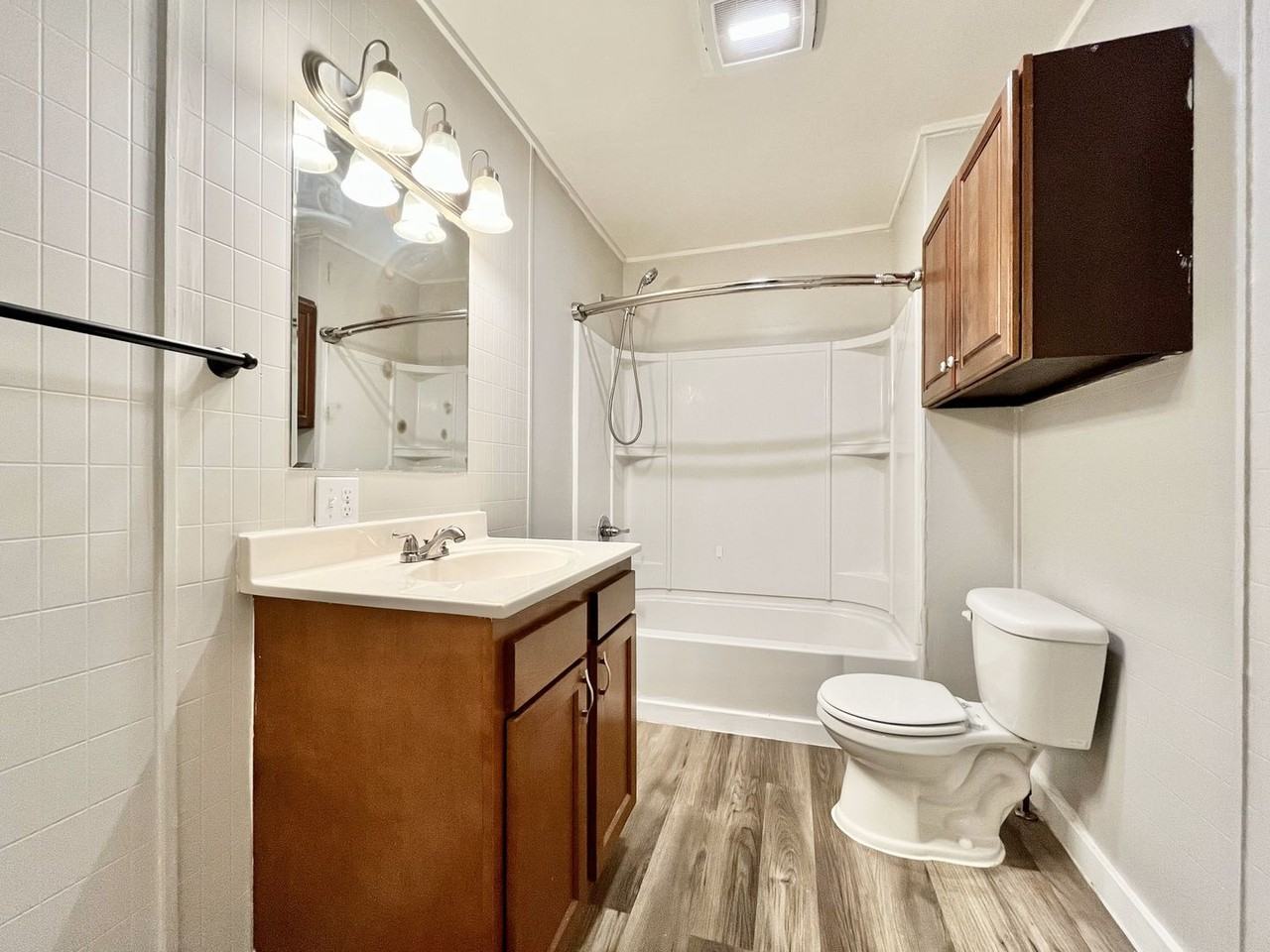 1979 Barbara St - Photo 7 of 22