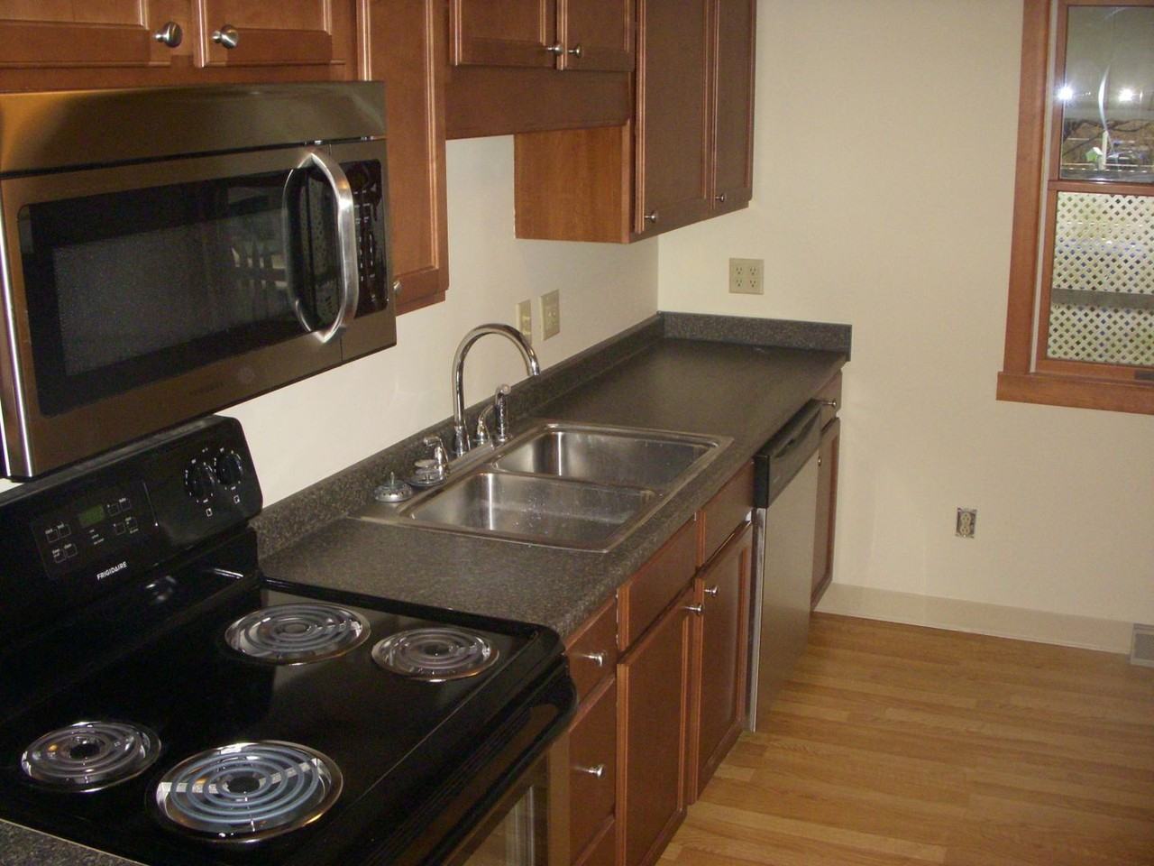 3574 Audubon Rd - Photo 4 of 14