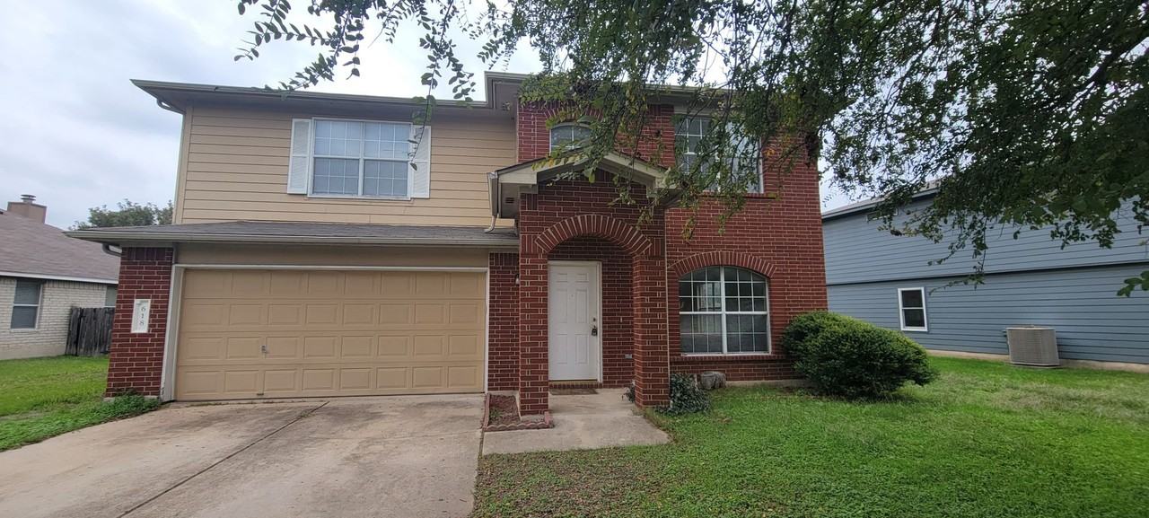 618 Elizabeth Ln - Photo 2 of 21