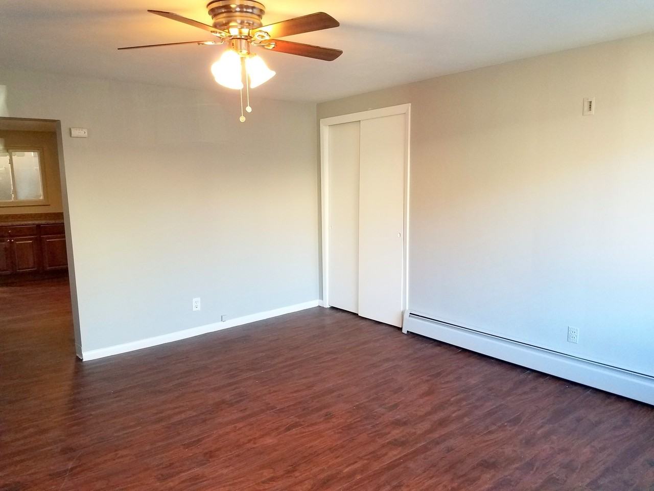 1806 Larkins Way - Photo 3 of 10