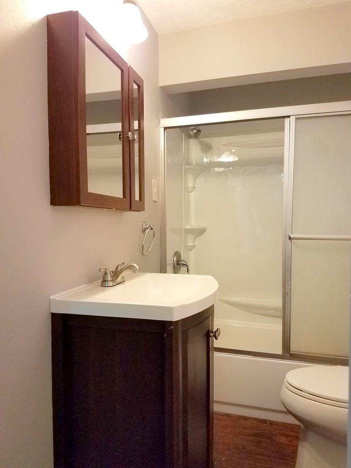 1806 Larkins Way - Photo 5 of 10