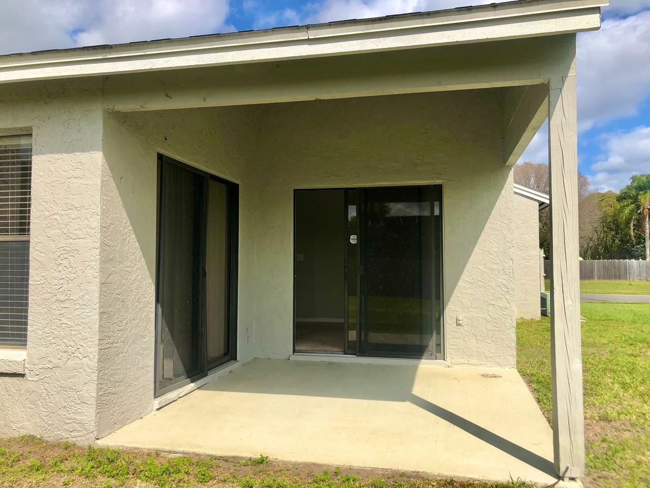 505 Walnut Grove Pl - Photo 3 of 36