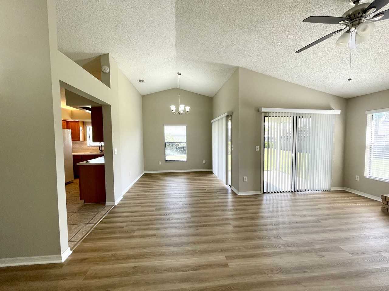 505 Walnut Grove Pl - Photo 7 of 36