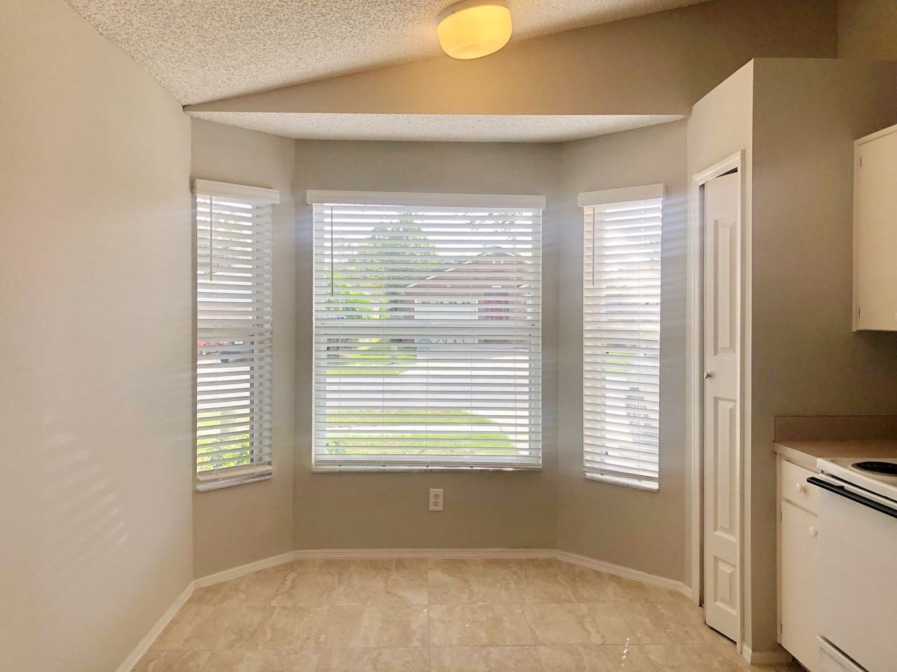 1114 Isadore Dr - Photo 5 of 18