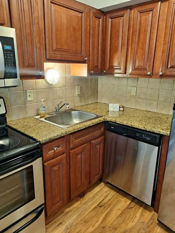 Whitehall - Photo 6 of 31