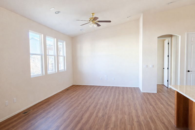 515 Andrew Dr - Photo 4 of 15