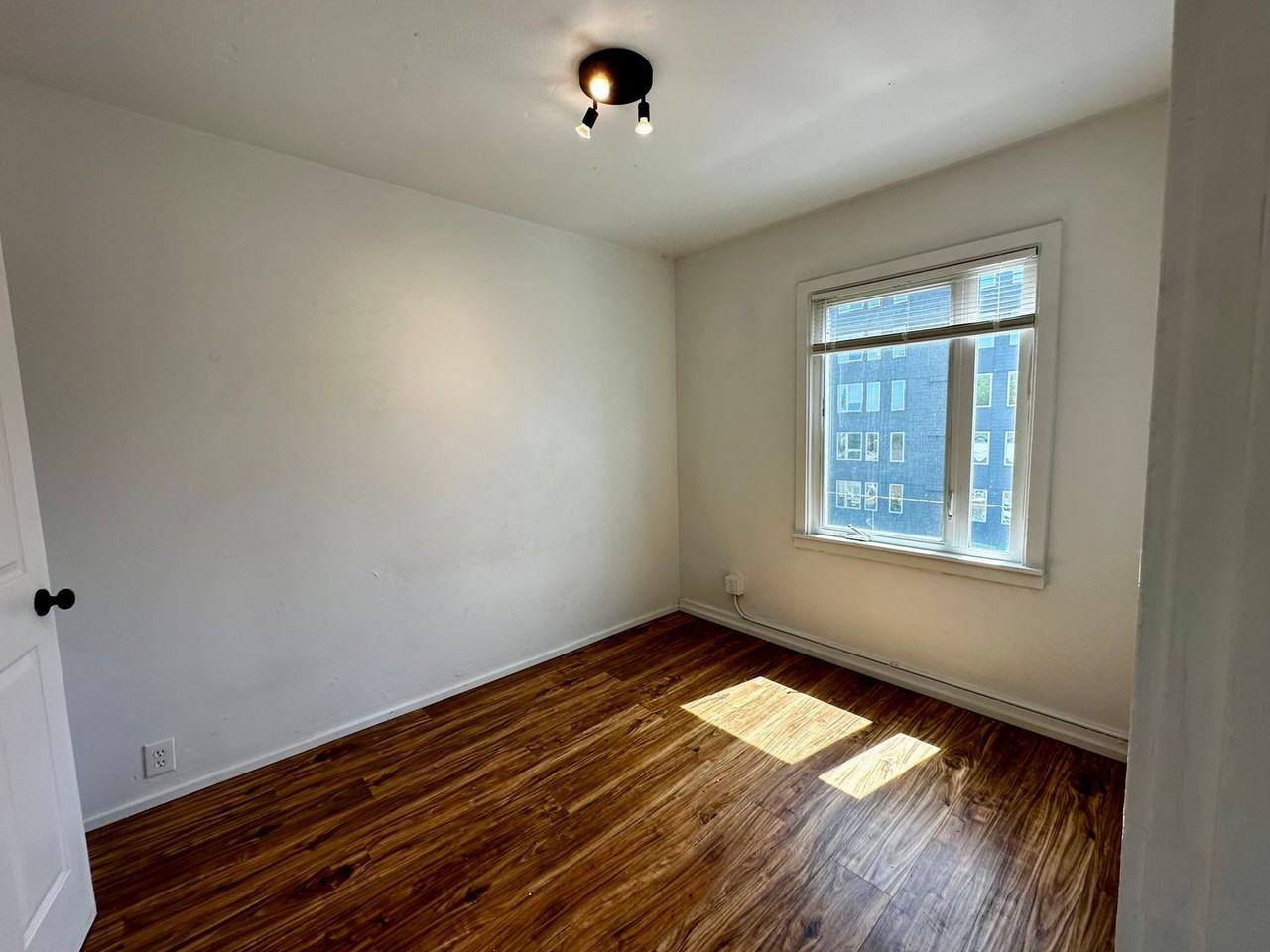 Adams Apartments - Photo 7 of 15