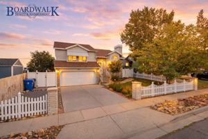 featured image of 5677 S Esprit Dr