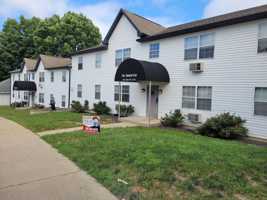 featured image of 1422 Main St