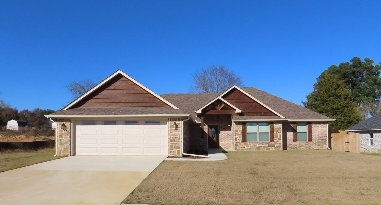 209 Meadow Ln - Photo 2 of 33