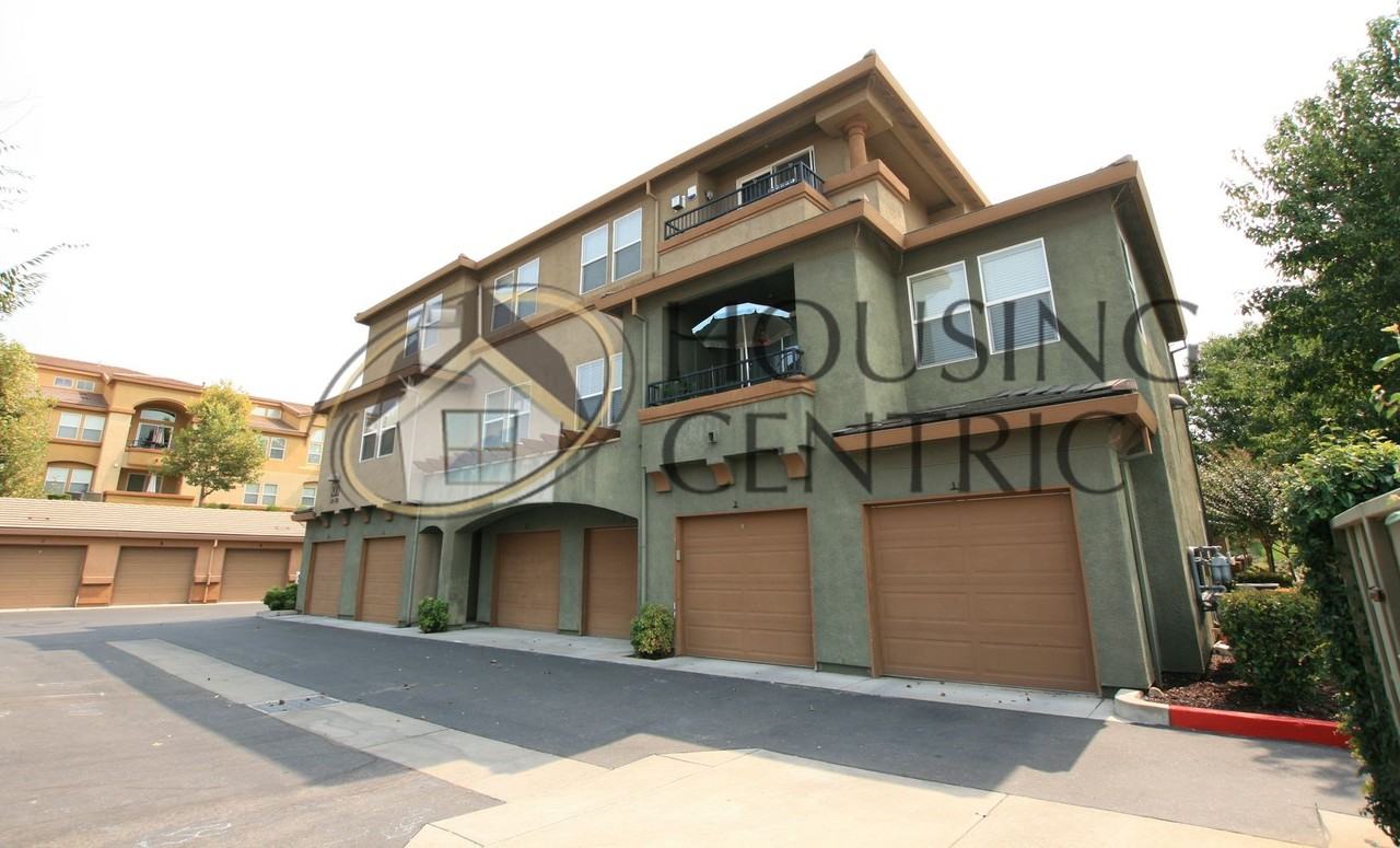 2230 Valley View Pkwy #233 - Photo 2 of 42