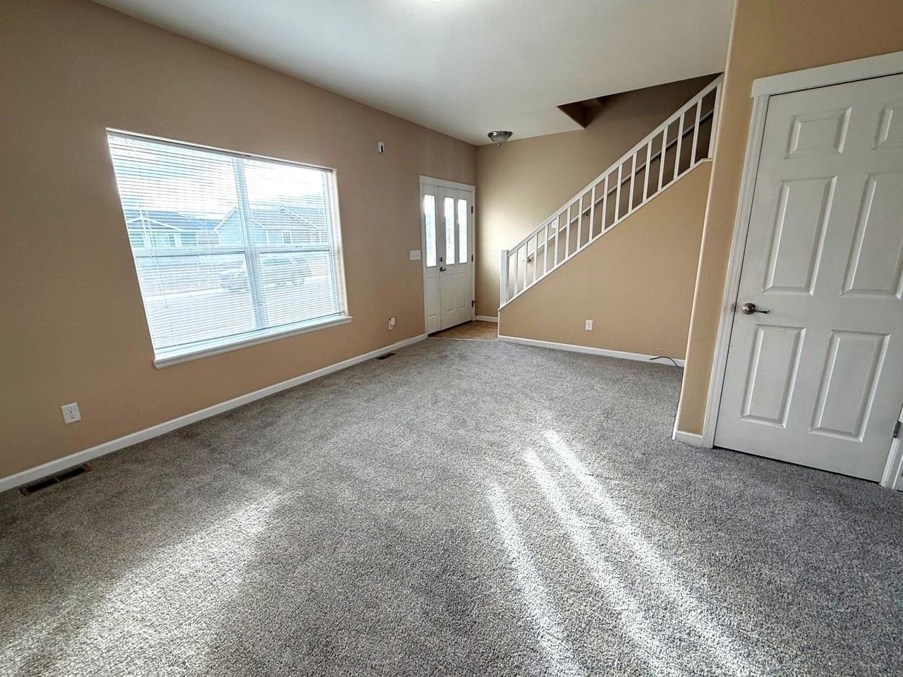 6392 Squash Blossom Rd - Photo 2 of 19