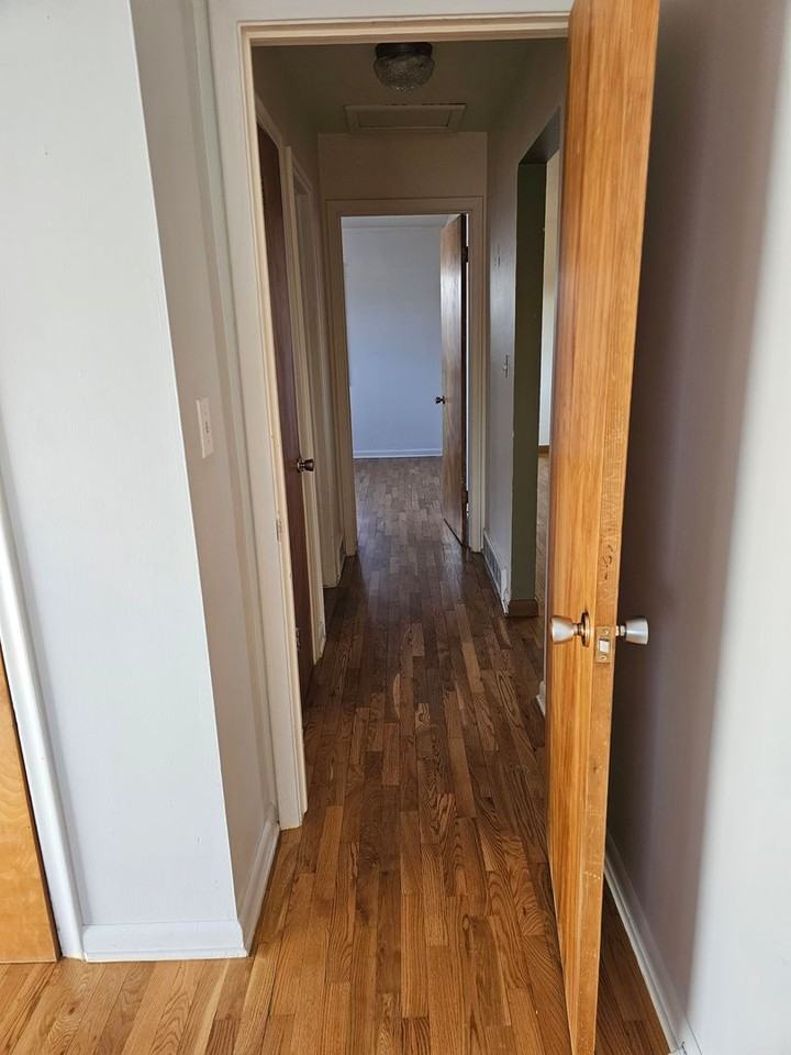 909 Cale Ave - Photo 7 of 17