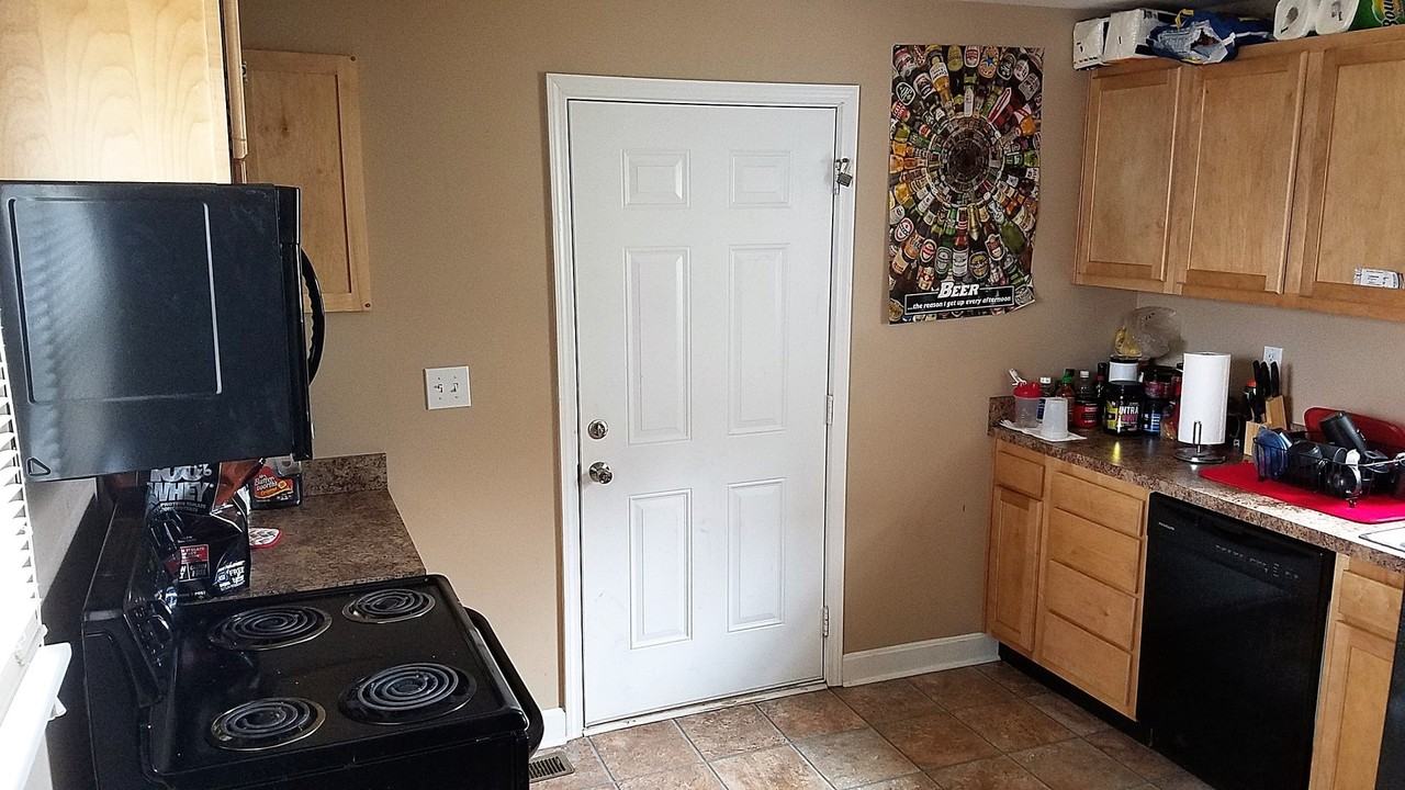 519 Colorado Ave - Photo 5 of 12