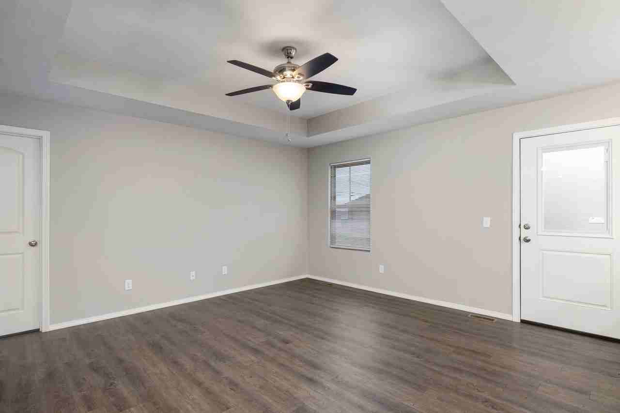 4608 W Madison St - Photo 3 of 21