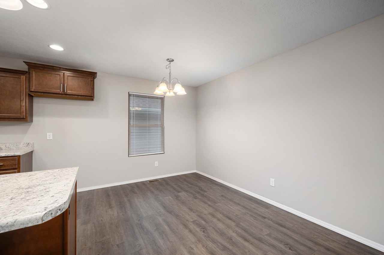 4608 W Madison St - Photo 5 of 21