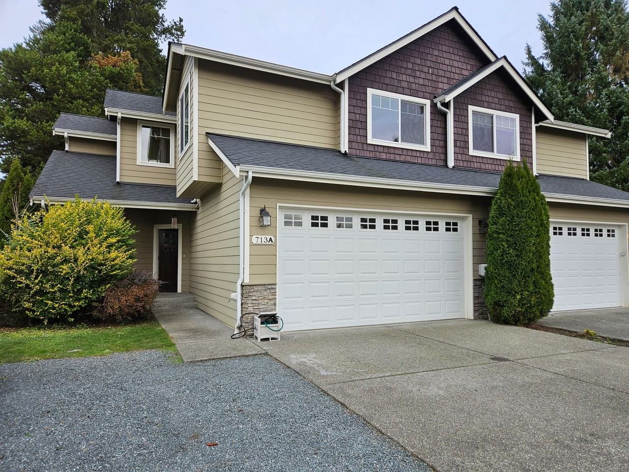 713 Park Ln #A