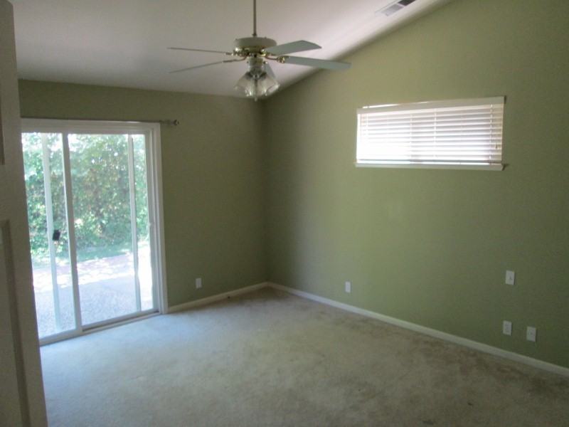 240 Windrose Ct - Photo 3 of 8