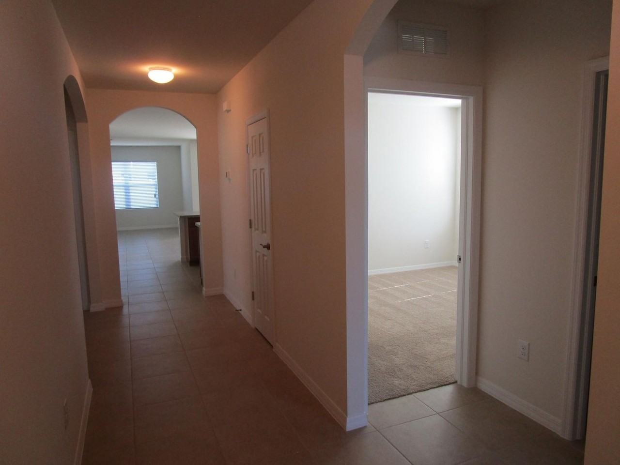 913 Sw 10th Pl - Photo 2 of 20