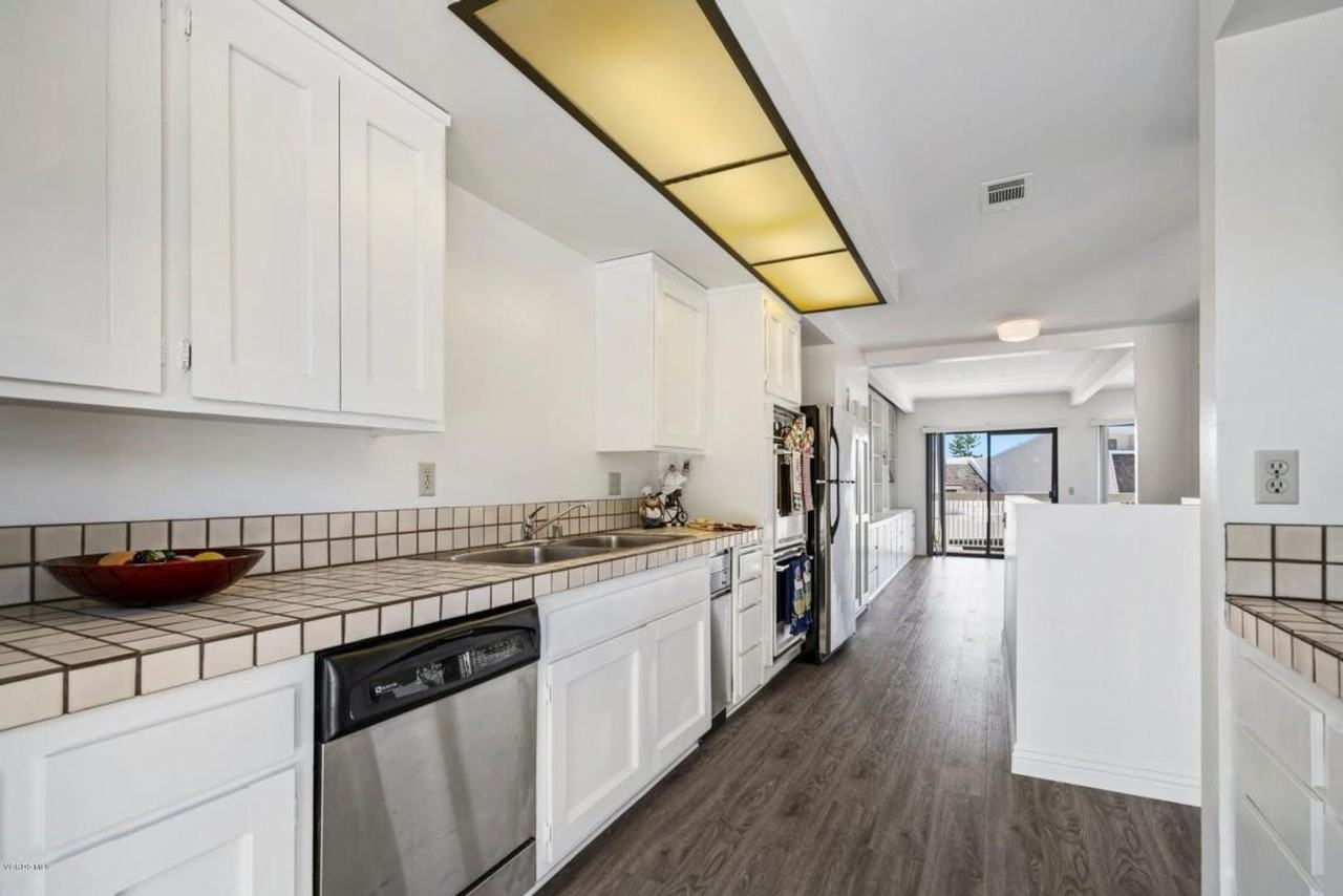 591 Tree Top Ln - Photo 2 of 10