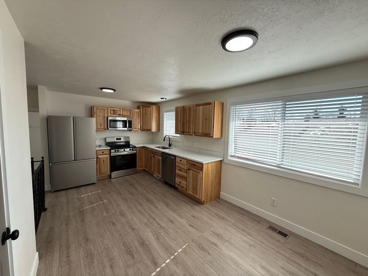 1399 W 6850 S - Photo 2 of 28