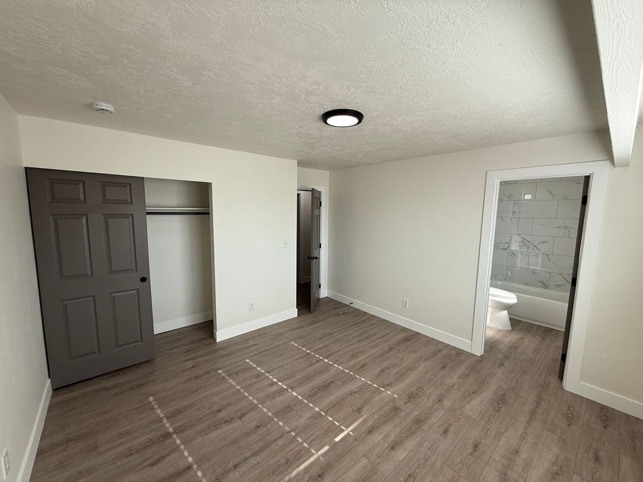 1399 W 6850 S - Photo 6 of 28