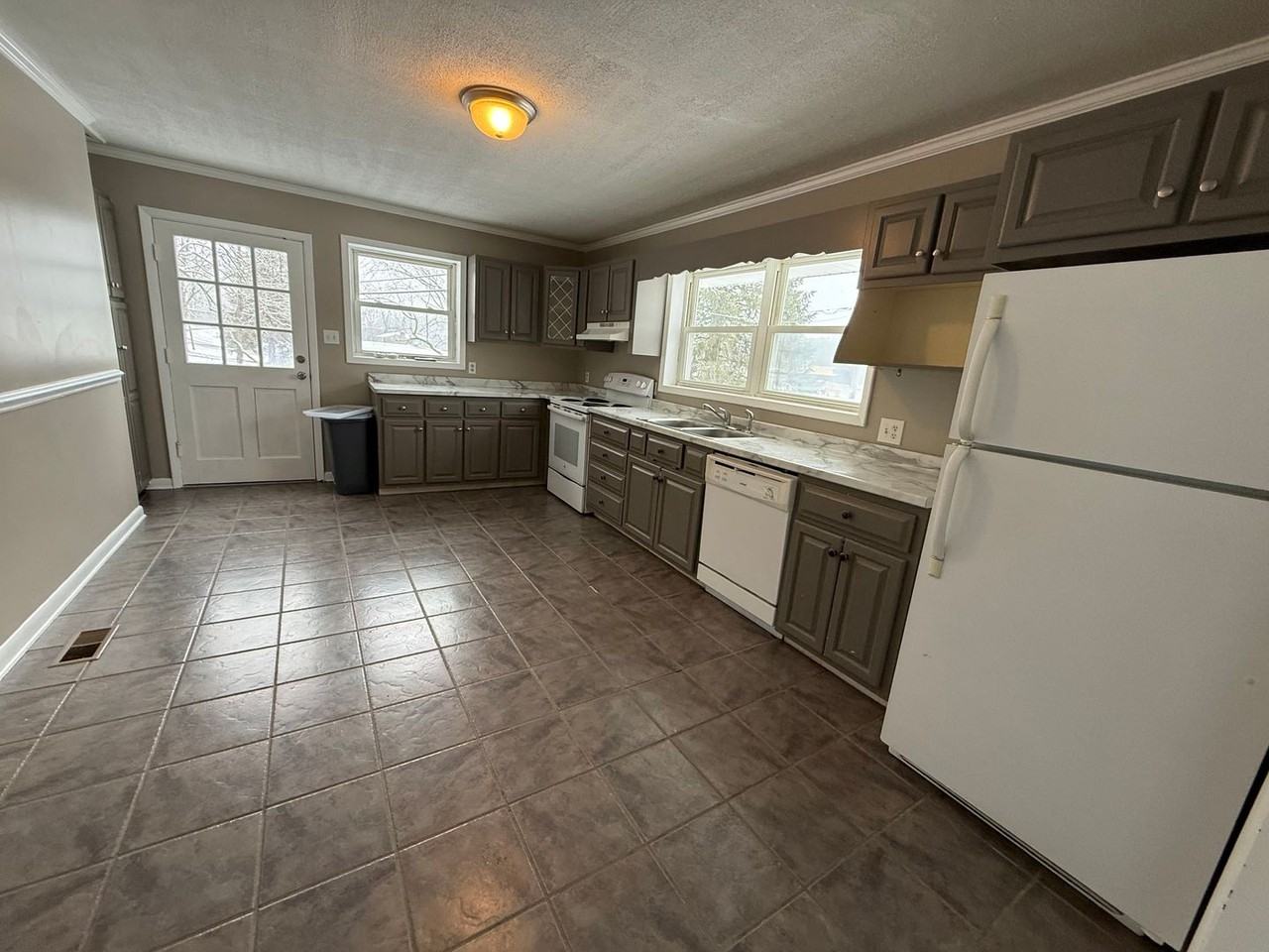 230 Preacher Laws Rd - Photo 7 of 21