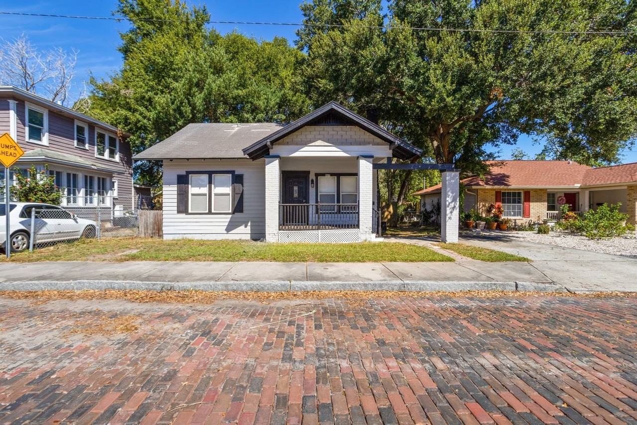 927 9th Ave S - Photo 4 of 30