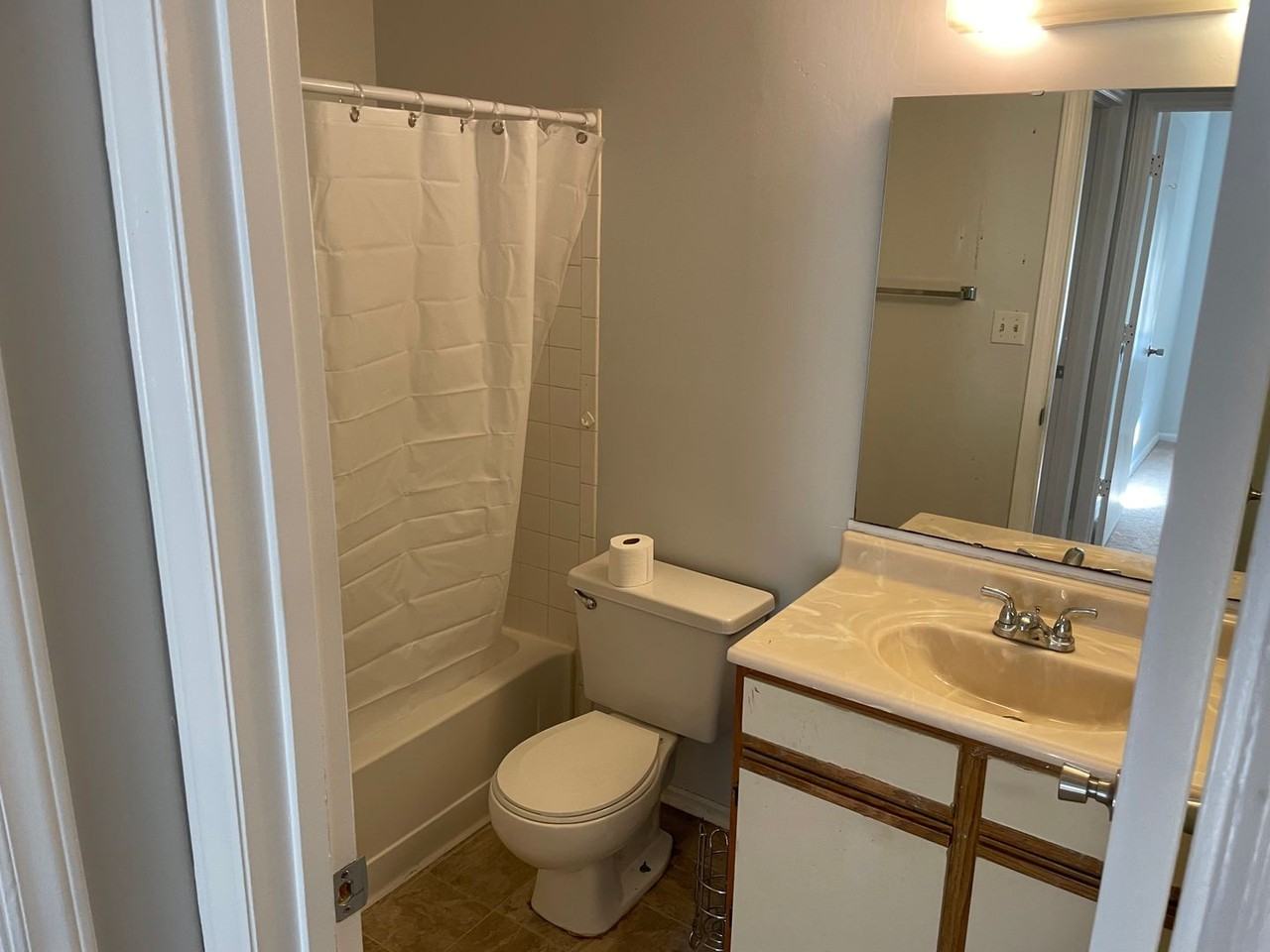 1101 Hulon Ln - Photo 7 of 10