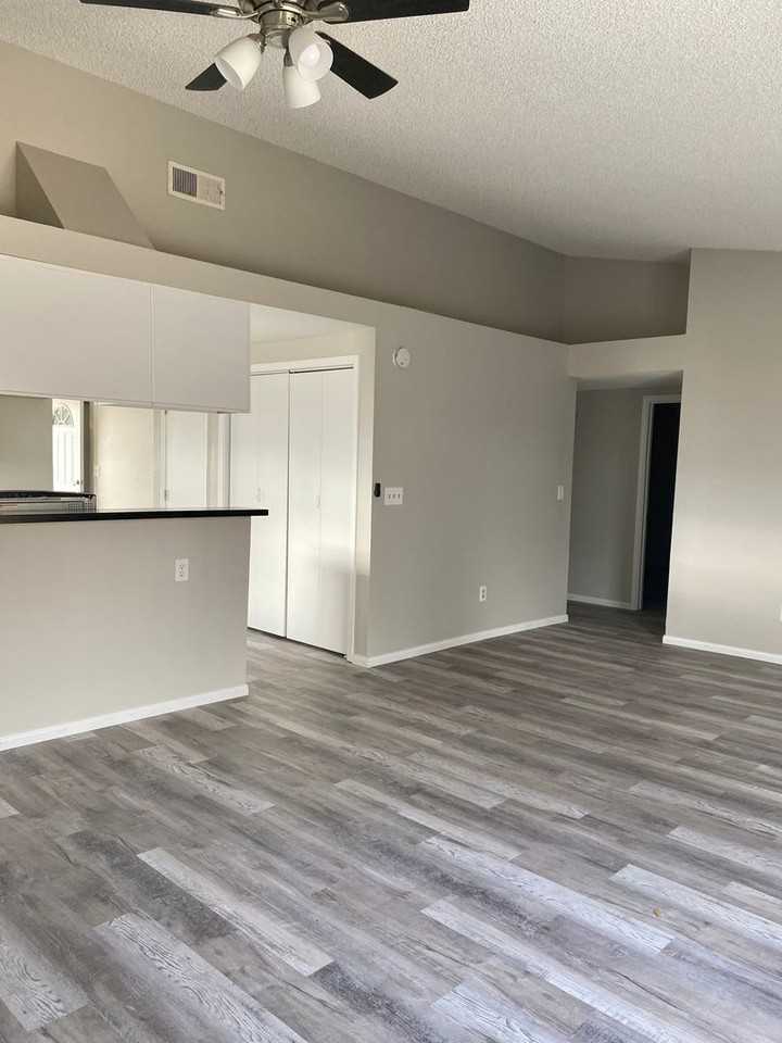 291 E Sage Ave - Photo 7 of 15