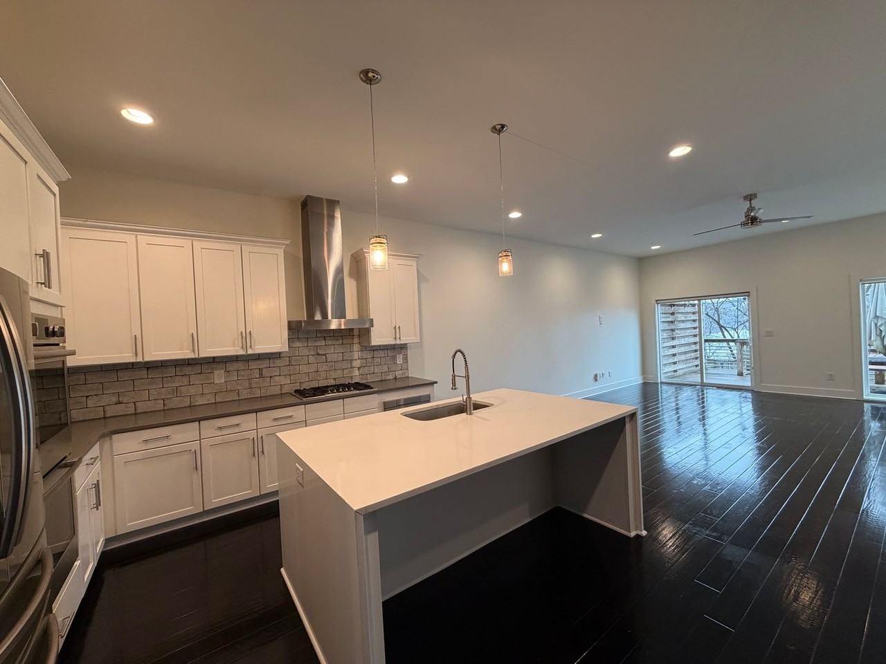 2164 Byrum Ave - Photo 2 of 29