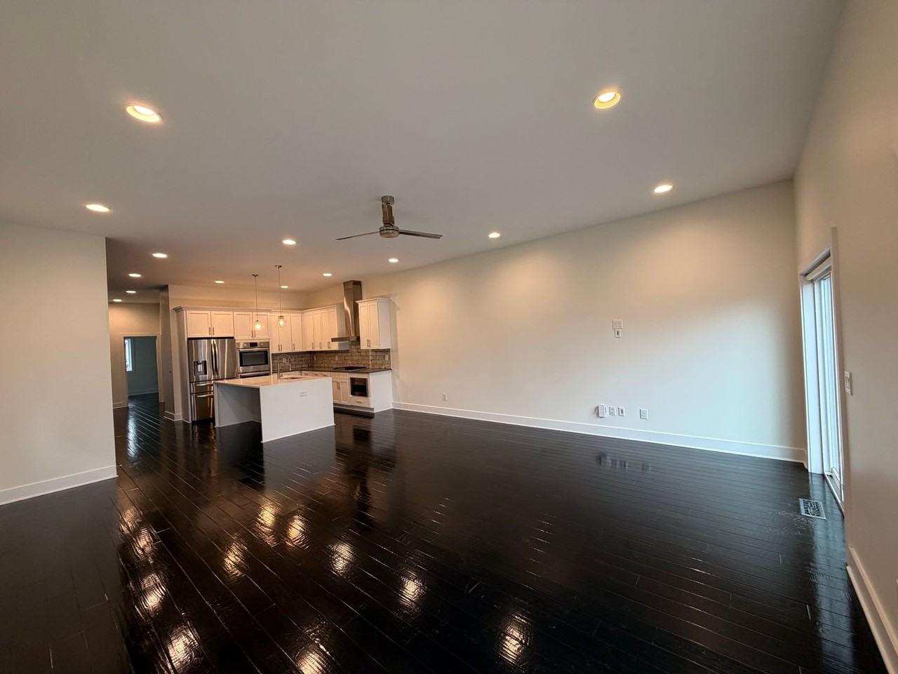 2164 Byrum Ave - Photo 4 of 29