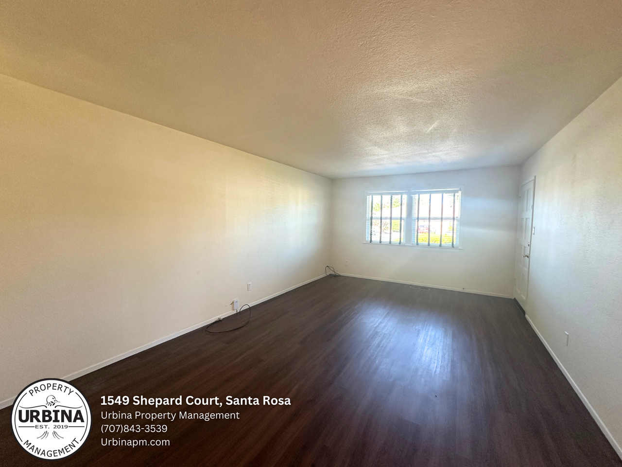 1549 Shepard Ct - Photo 2 of 13