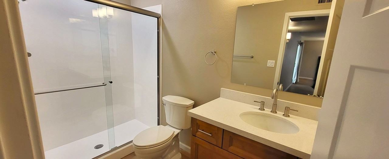 2606 E Orange St - Photo 6 of 12