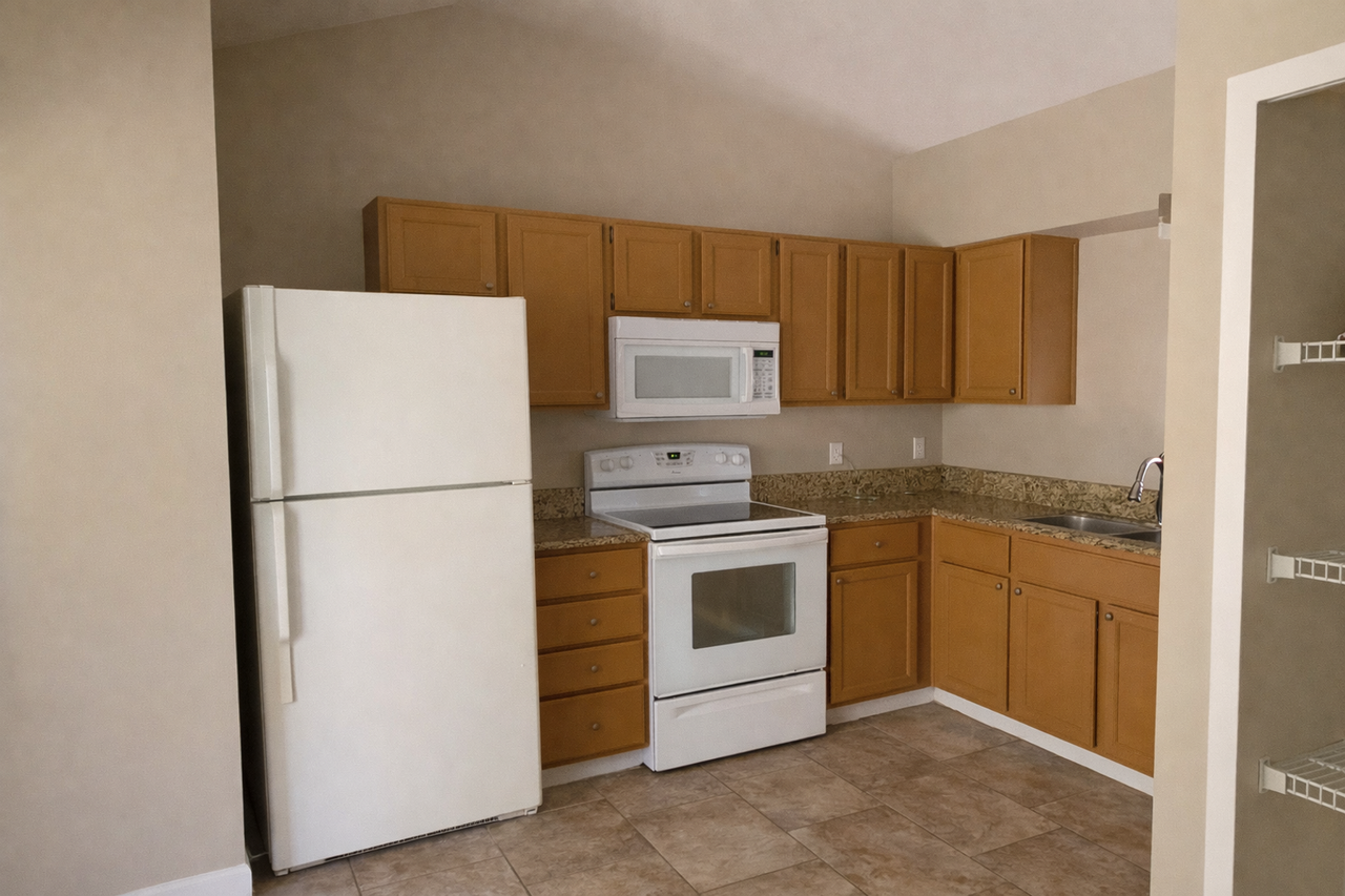 168 Reserve Cir #200 - Photo 4 of 10