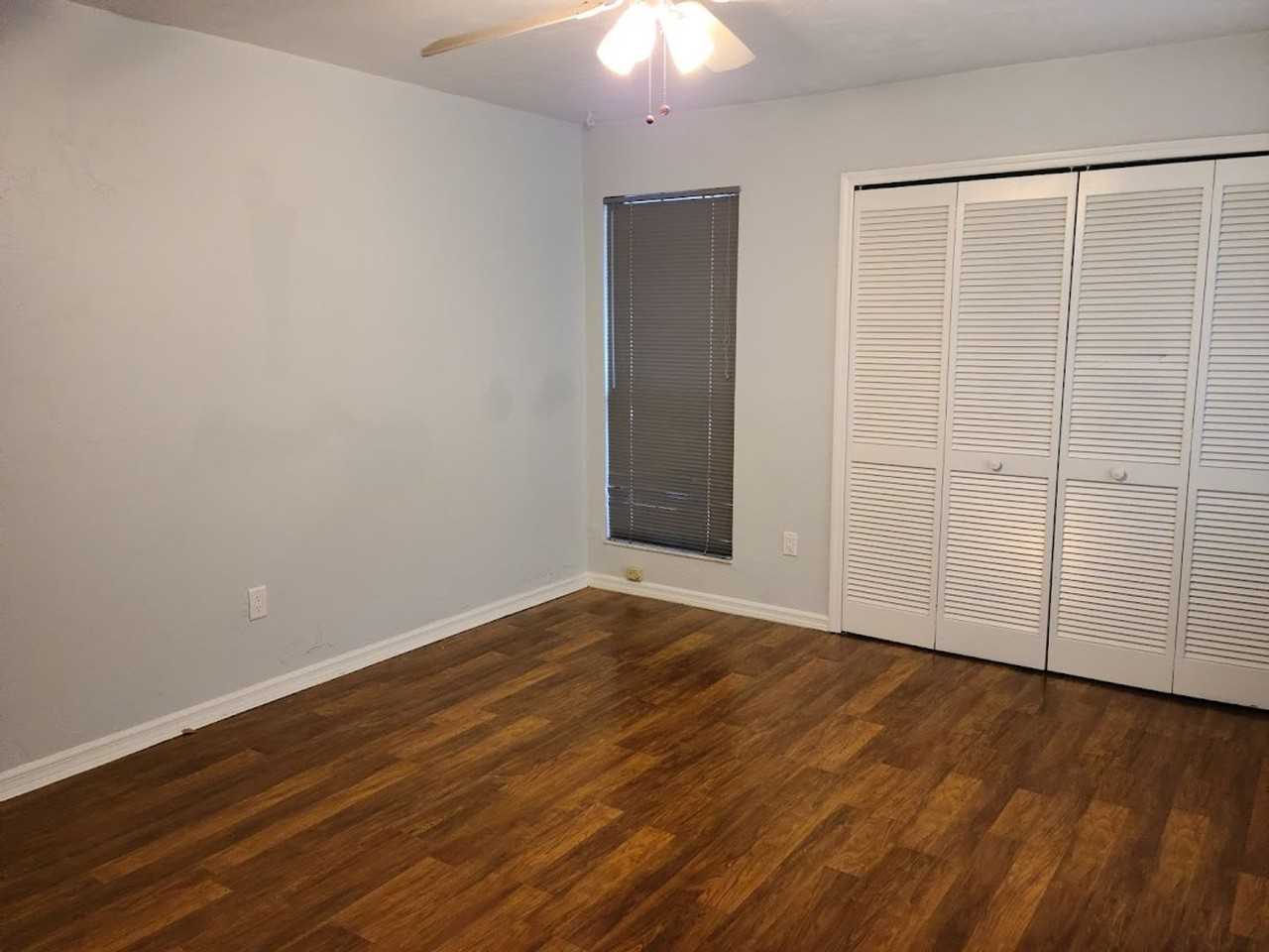 843 Sw 56th Ter #843 - Photo 7 of 13