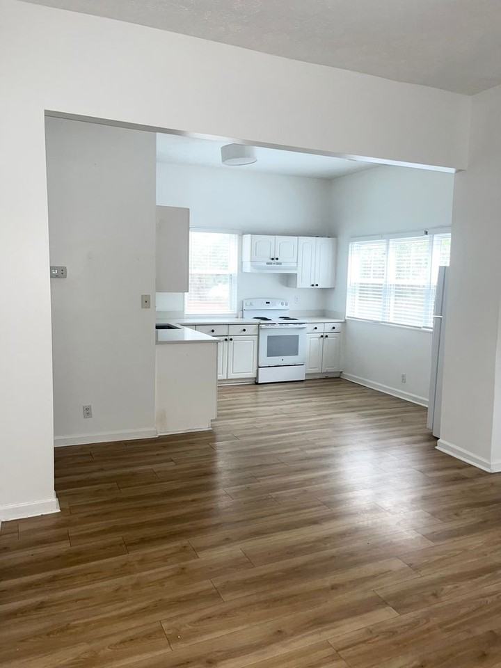 7516 Johnny Mercer Blvd - Photo 6 of 14