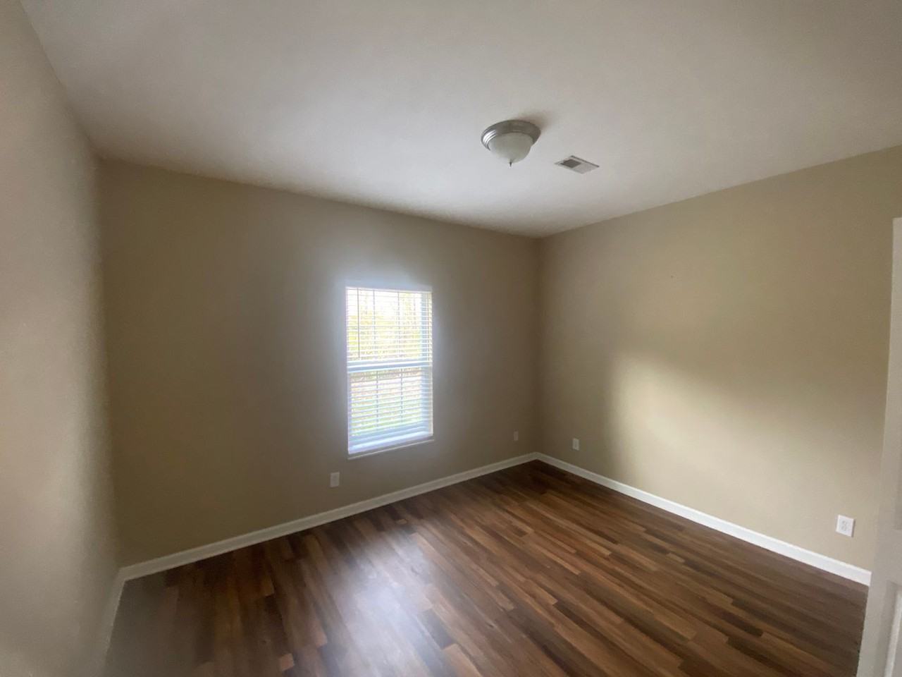 7349 Long Shot Ln - Photo 6 of 8