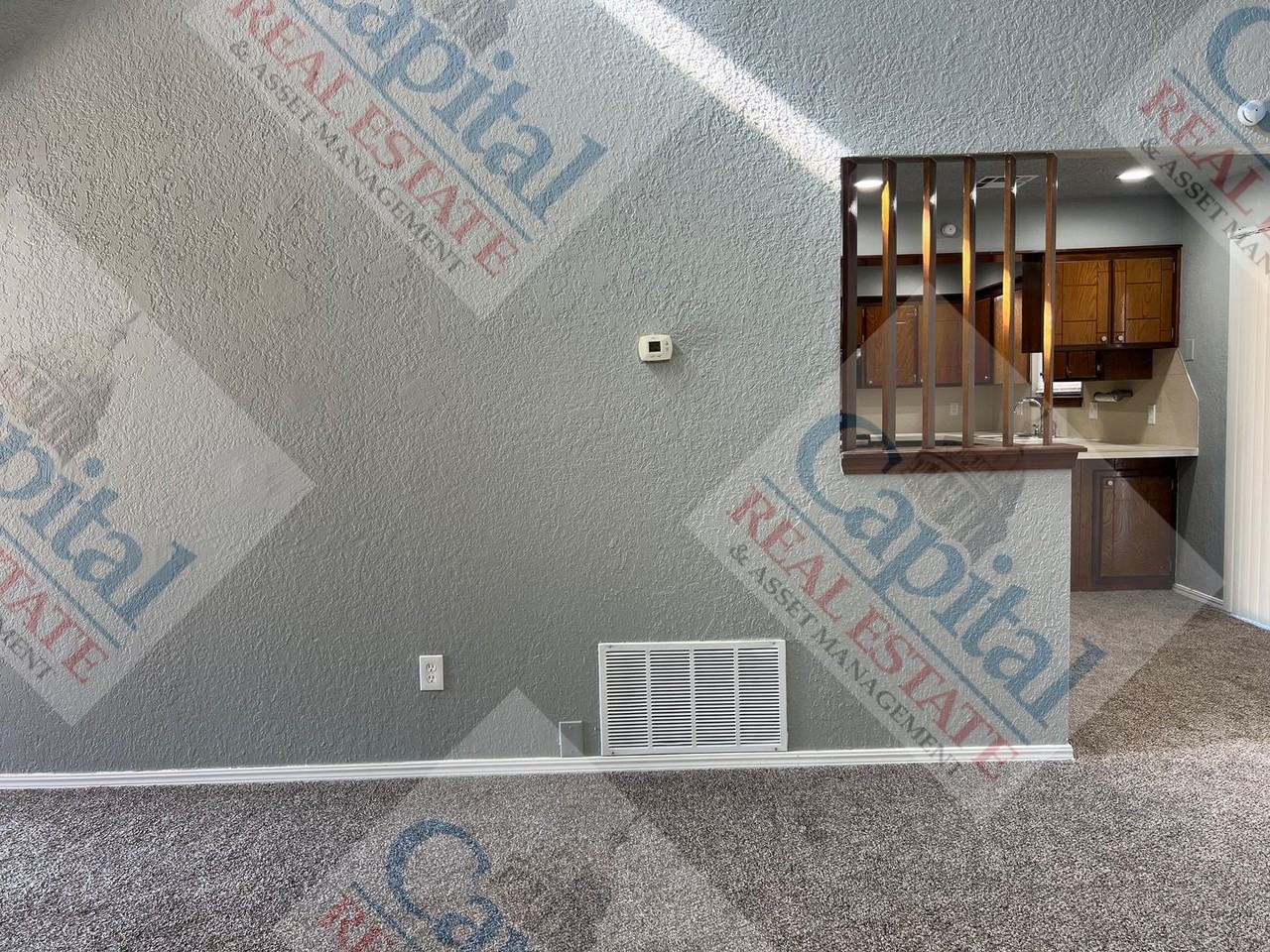 1013 W Gladys Way - Photo 5 of 34