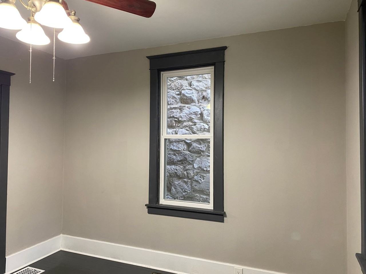 75 E Louther St - Photo 3 of 32