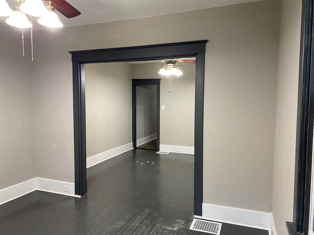 75 E Louther St - Photo 4 of 32