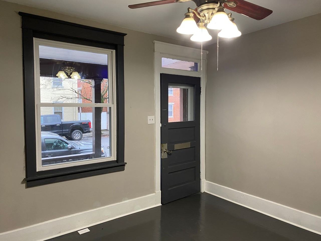 75 E Louther St - Photo 7 of 32