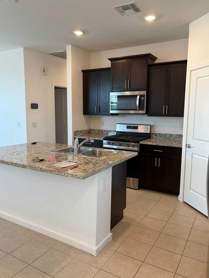 3570 E Appaloosa Dr - Photo 3 of 13