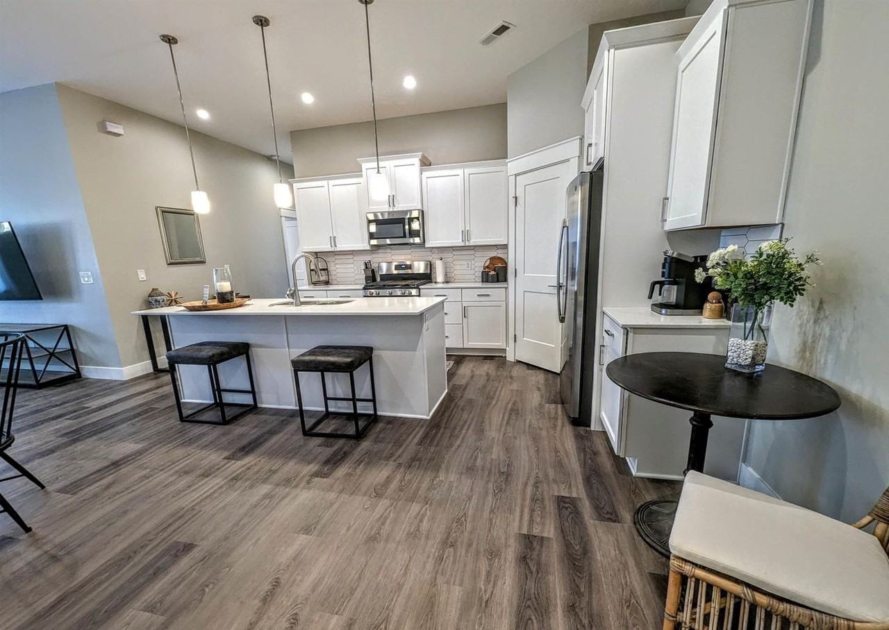 12450 W Nabesna St - Photo 4 of 17