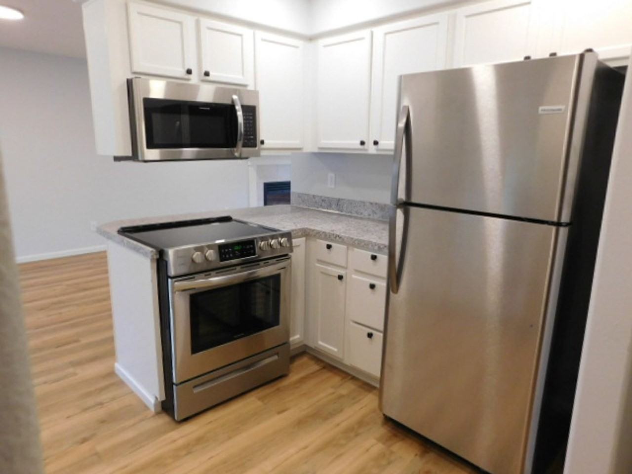 5351 Landon St Se - Photo 3 of 21