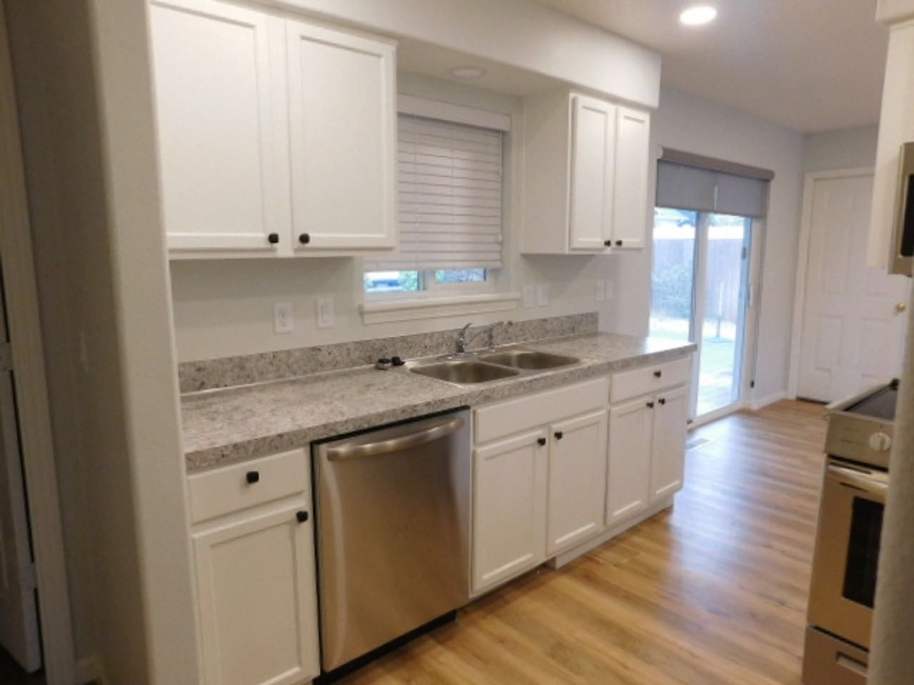 5351 Landon St Se - Photo 4 of 21