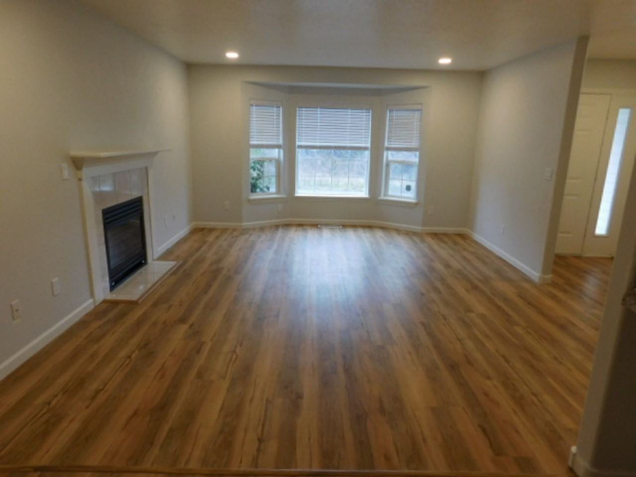 5351 Landon St Se - Photo 7 of 21